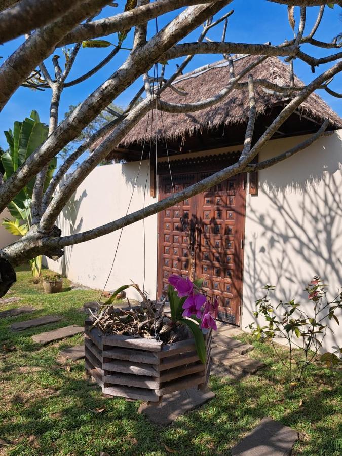 Hua Thanon  Laura Guest House-Adult Only- מראה חיצוני תמונה