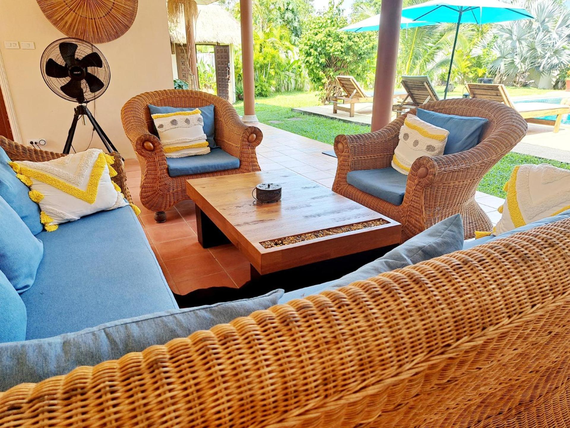 Hua Thanon  Laura Guest House-Adult Only- מראה חיצוני תמונה