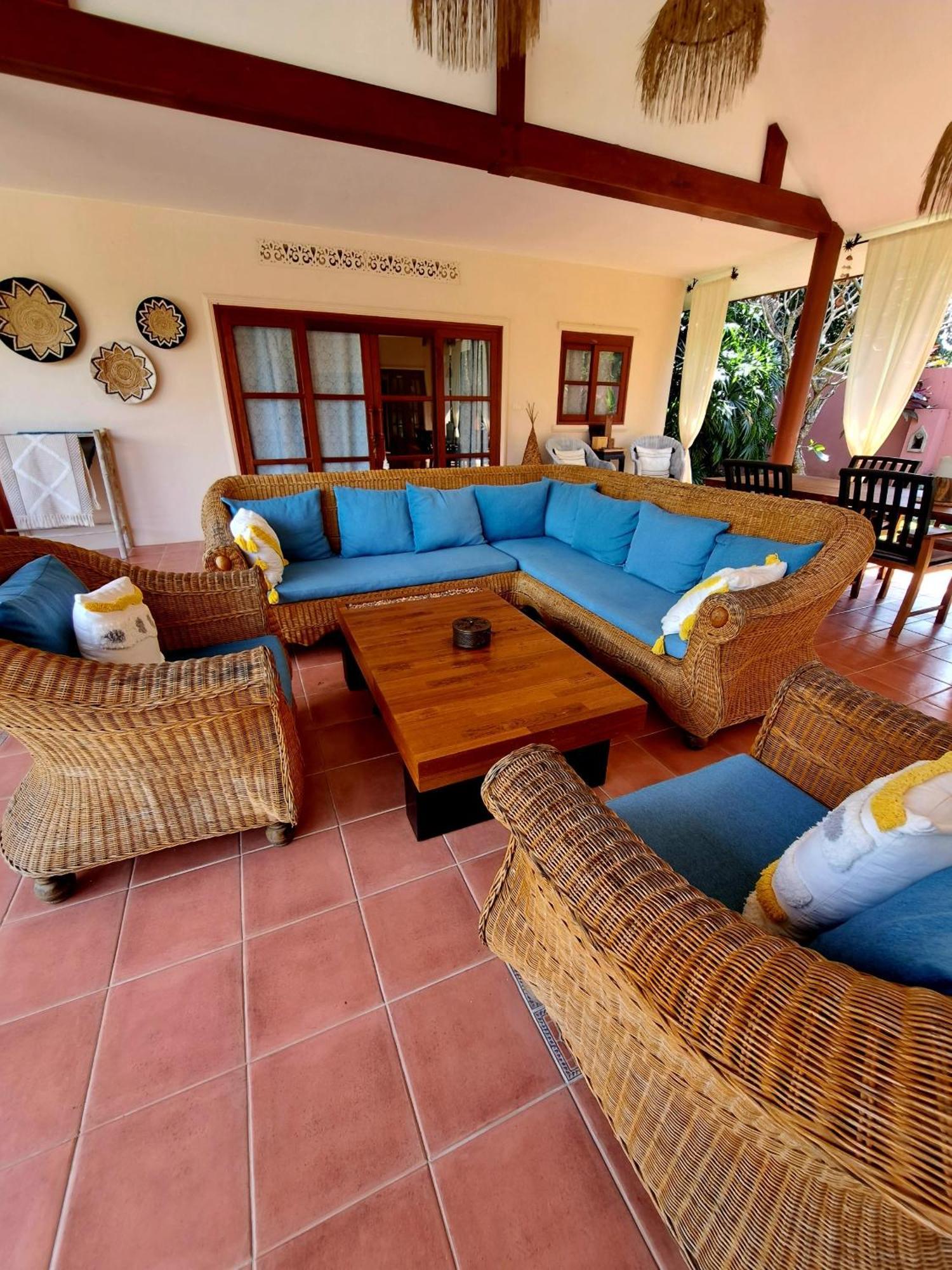 Hua Thanon  Laura Guest House-Adult Only- מראה חיצוני תמונה