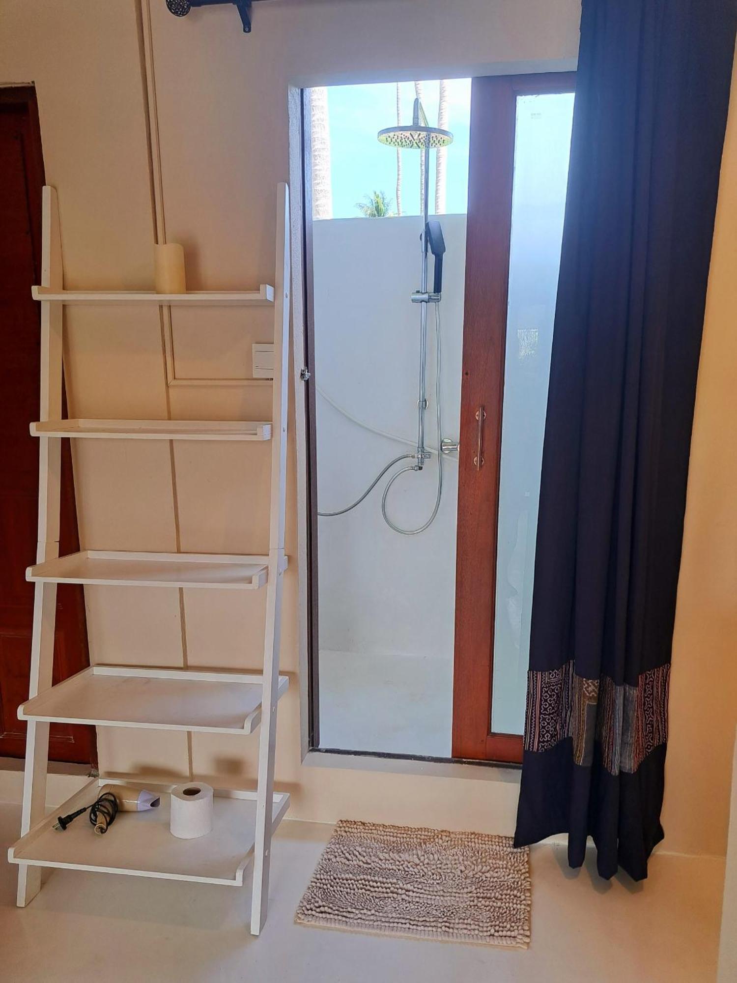 Hua Thanon  Laura Guest House-Adult Only- מראה חיצוני תמונה